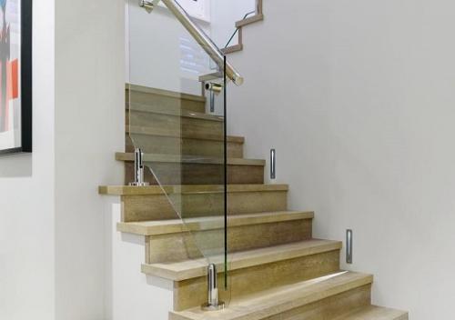 Стеклянное ограждение для лестницы на министойках ФС-1 | Фантазия Стекла