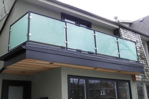 Ограждение для балкона из матового стекла ФС-5 | Фантазия Стекла