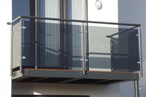 Ограждение для балкона из тонированного стекла ФС-9 | Фантазия Стекла